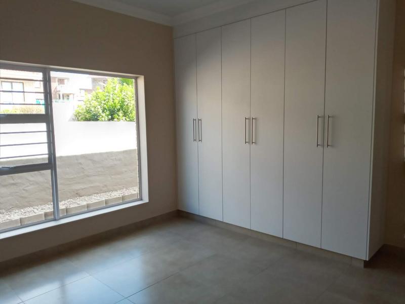 4 Bedroom Property for Sale in Menkenkop Western Cape